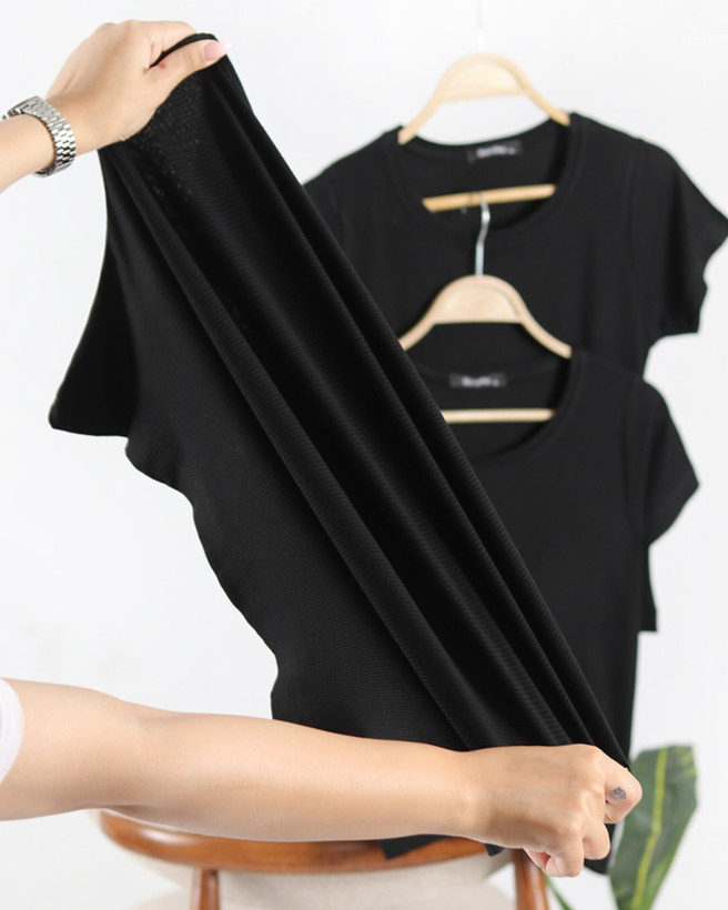تیشرت کراپ برشکا مشکی